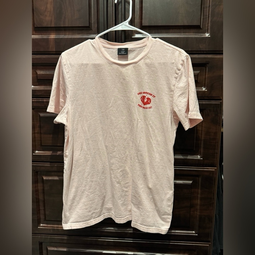 Break it you buy it Graphic T-Shirt MEDIUM